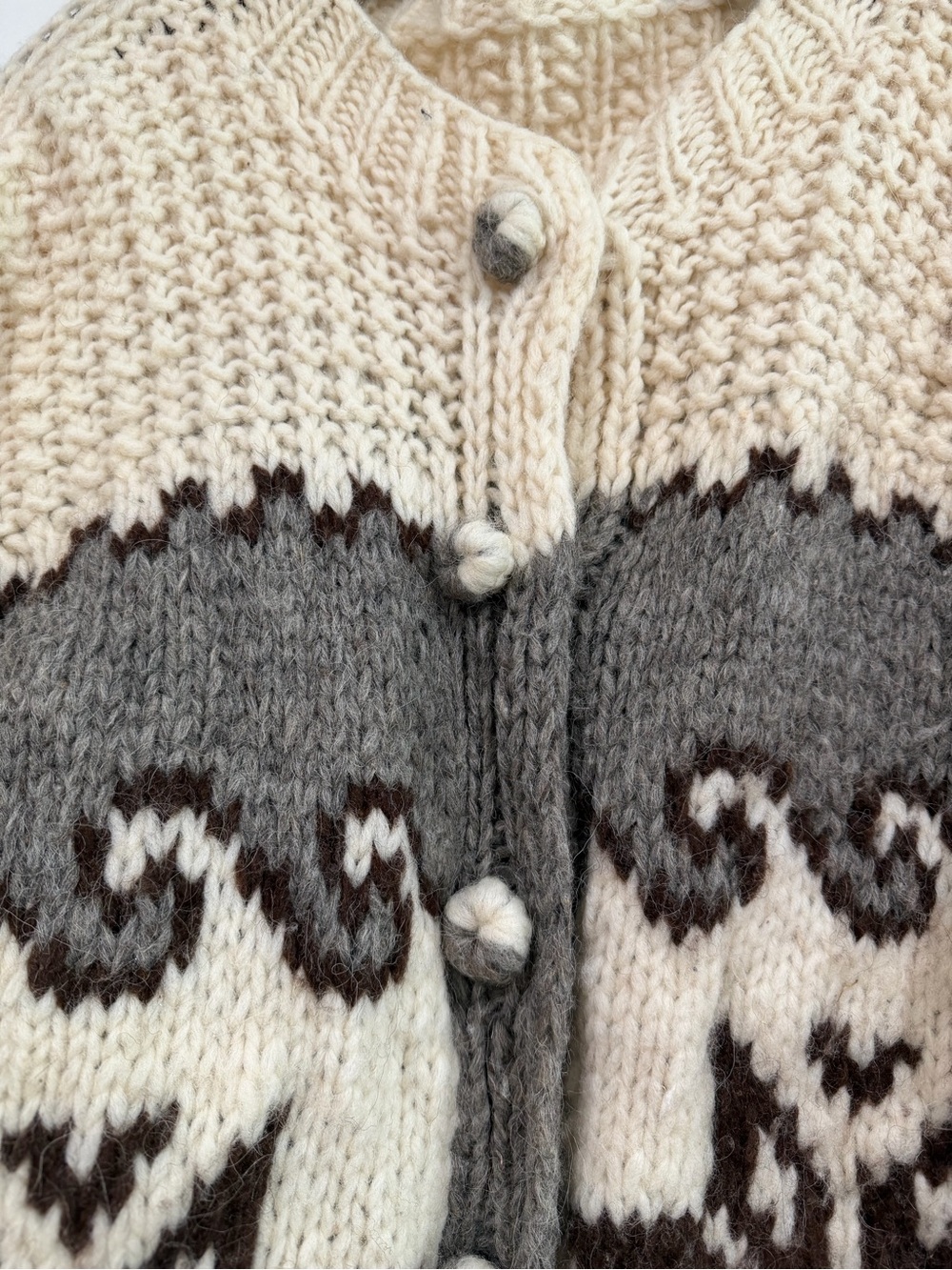 Handmade Chunky Wool Cardigan with snowflakes - Cream and Gray - Picture 4 of 9